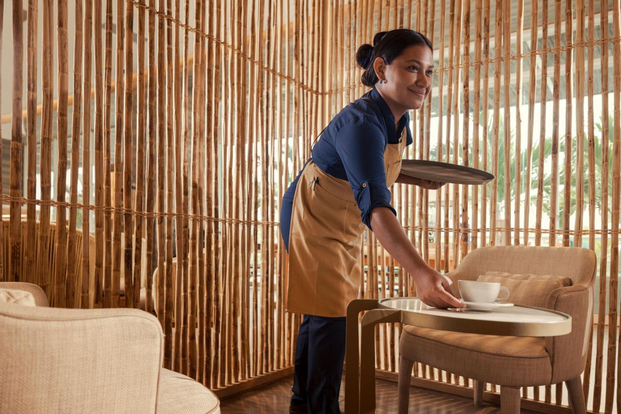 Santa Marta Marriott Resort Playa Dormida Kültér fotó A hotel staff